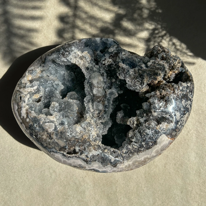 Geode di Quarzo con Calcedonio
